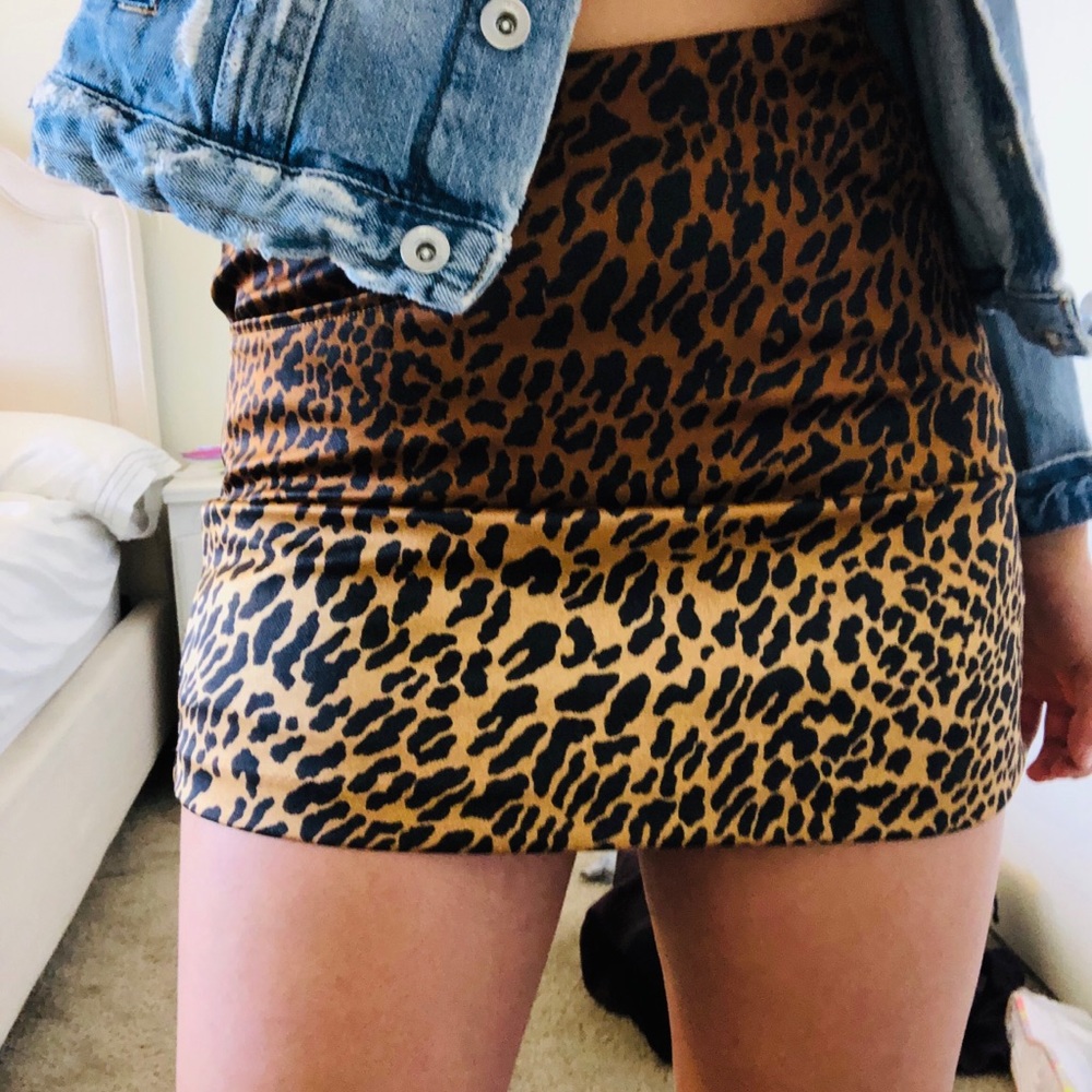 Cheetah print mini skirt